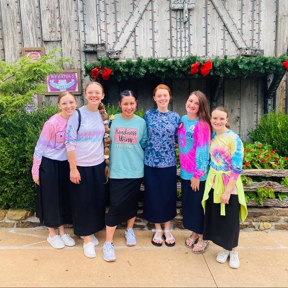 •MEET ME• - Picture 7 of 16